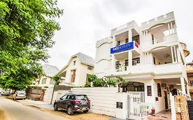 Fabhotel Jaipur Villa